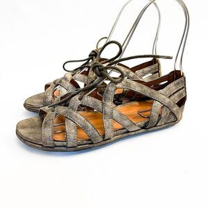 🍋 Gentle Souls by Kenneth Cole Break My Heart Gladiator Sandals in Bronze 6.5